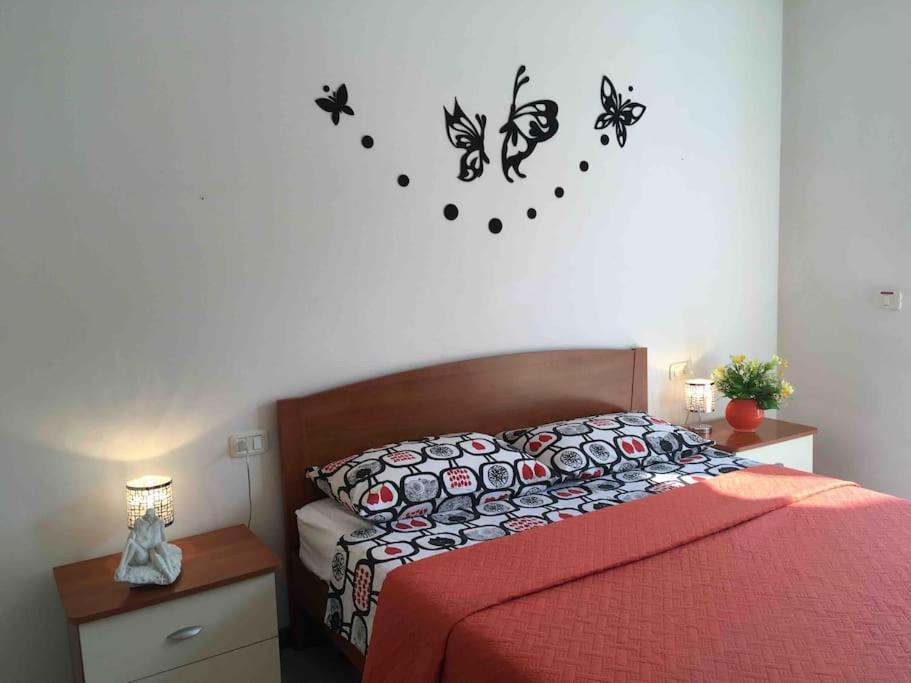 Ferienwohnung Irina'S House With View On Like And Swimming Pool Riva di Solto Exterior foto